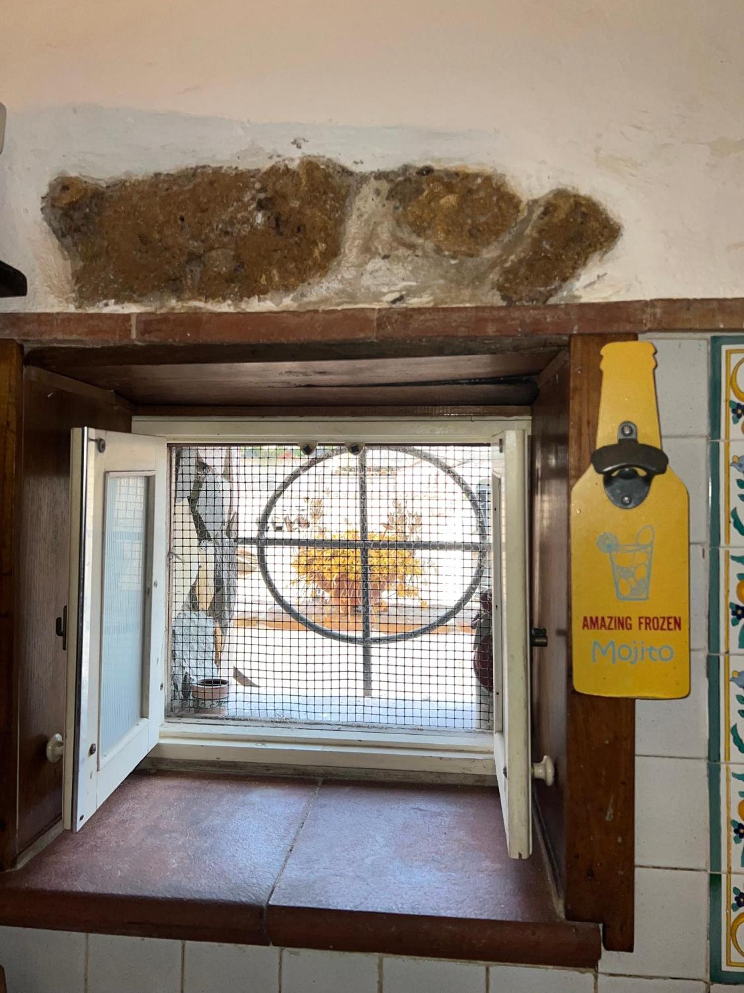 Apartamento L'Homme Tranquille Salerno Exterior foto