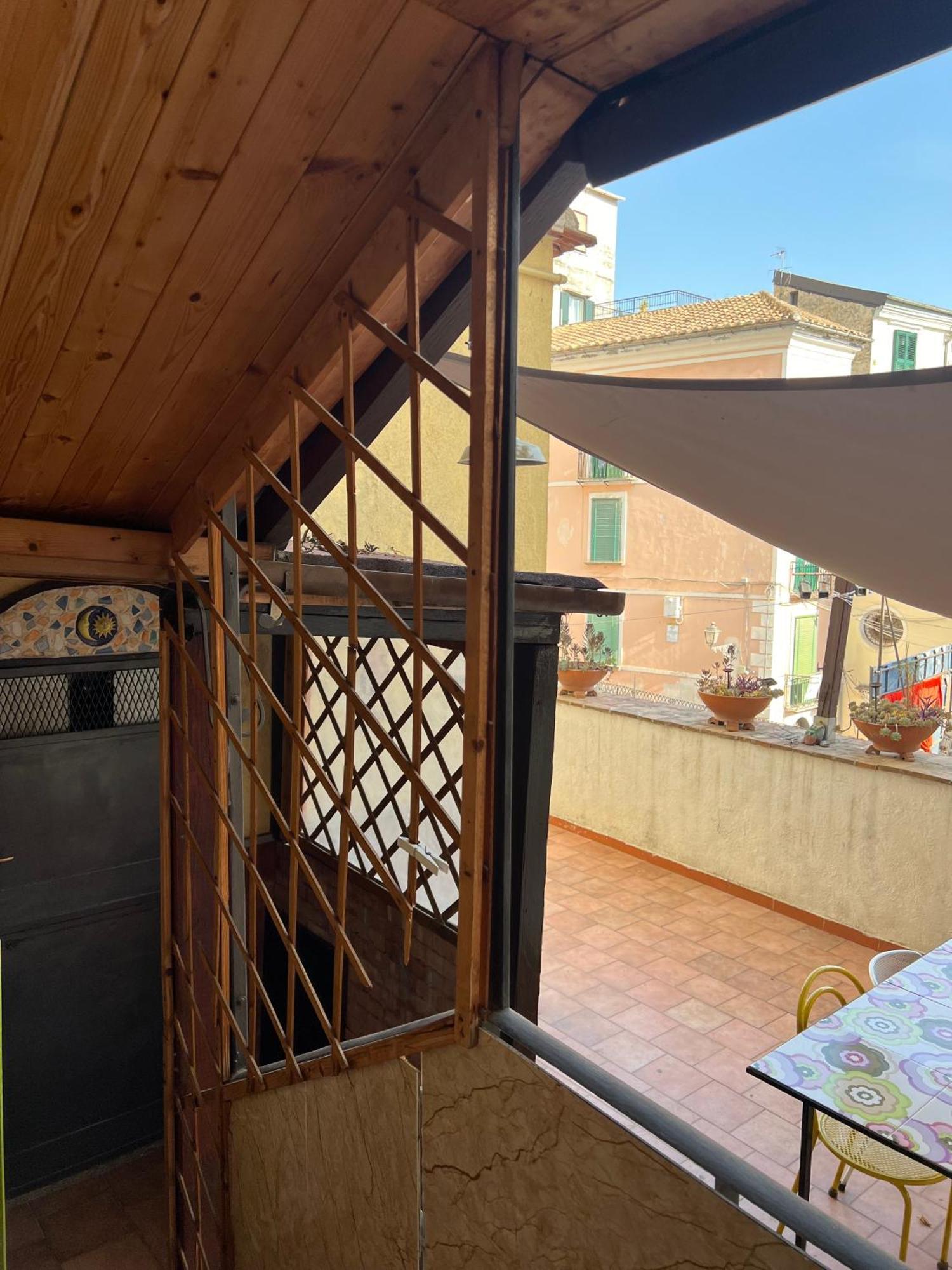 Apartamento L'Homme Tranquille Salerno Exterior foto