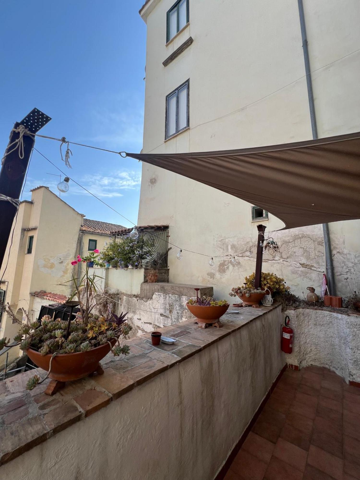 Apartamento L'Homme Tranquille Salerno Exterior foto